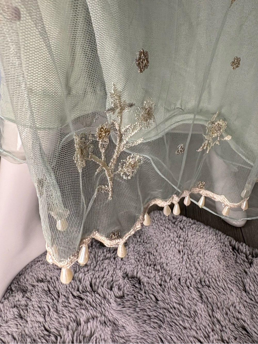 IDEAS Luxury Floating Elegance Sage Embroidered Formal Gown Eid Dress Sz Medium - Picture 8 of 17